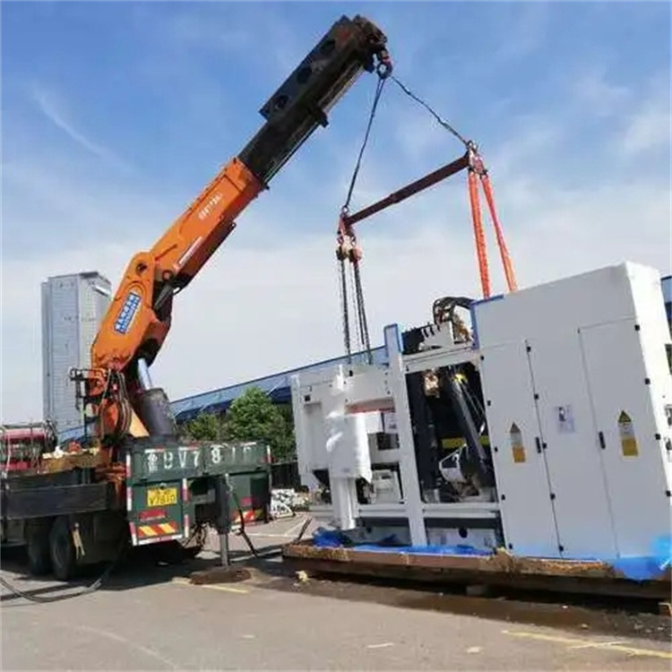 港闸附近小吊车联系方式|8-16吨|本地及时服务